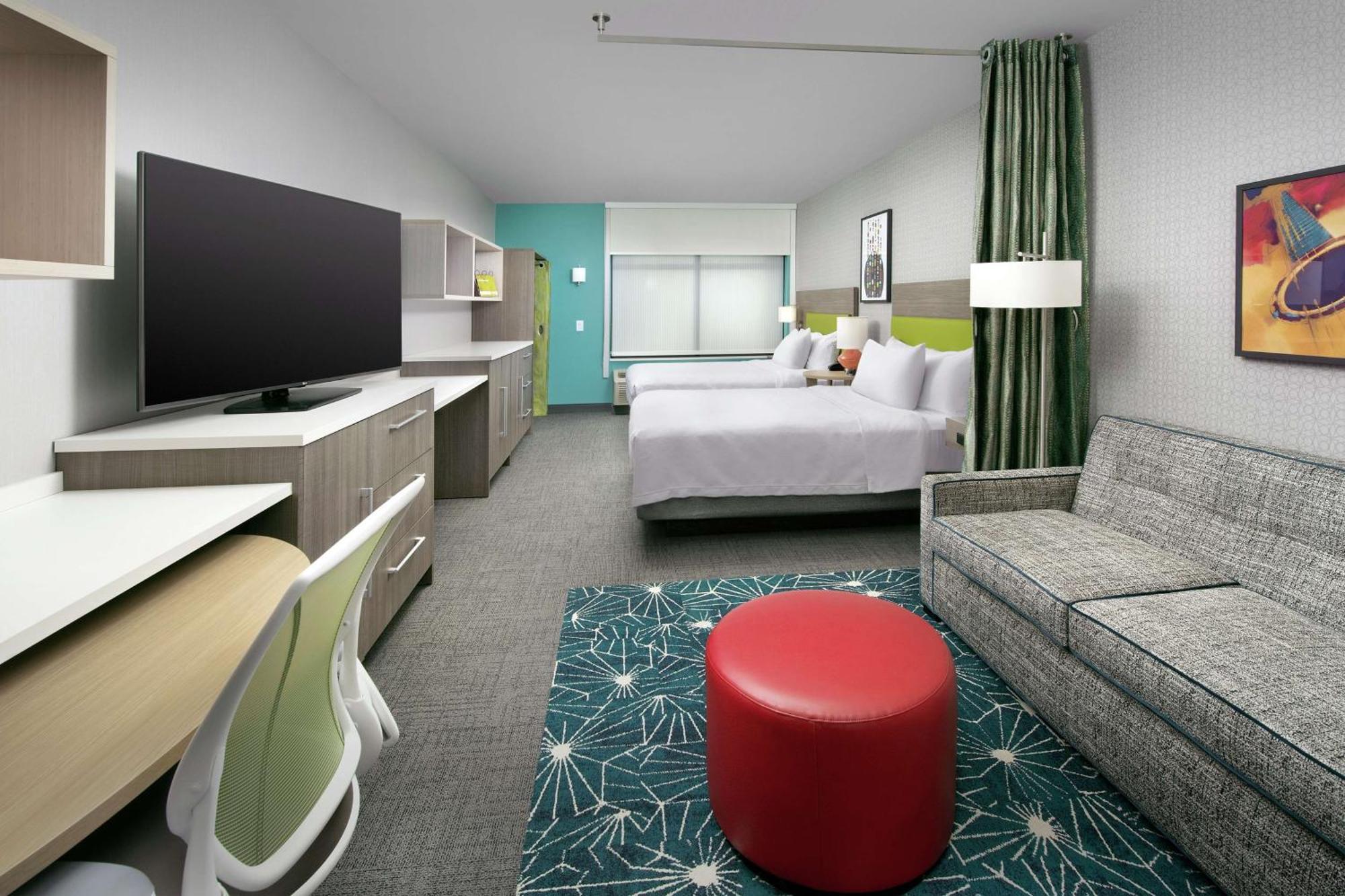 Hotel Home2 By Hilton Downtown Convention Center 3*